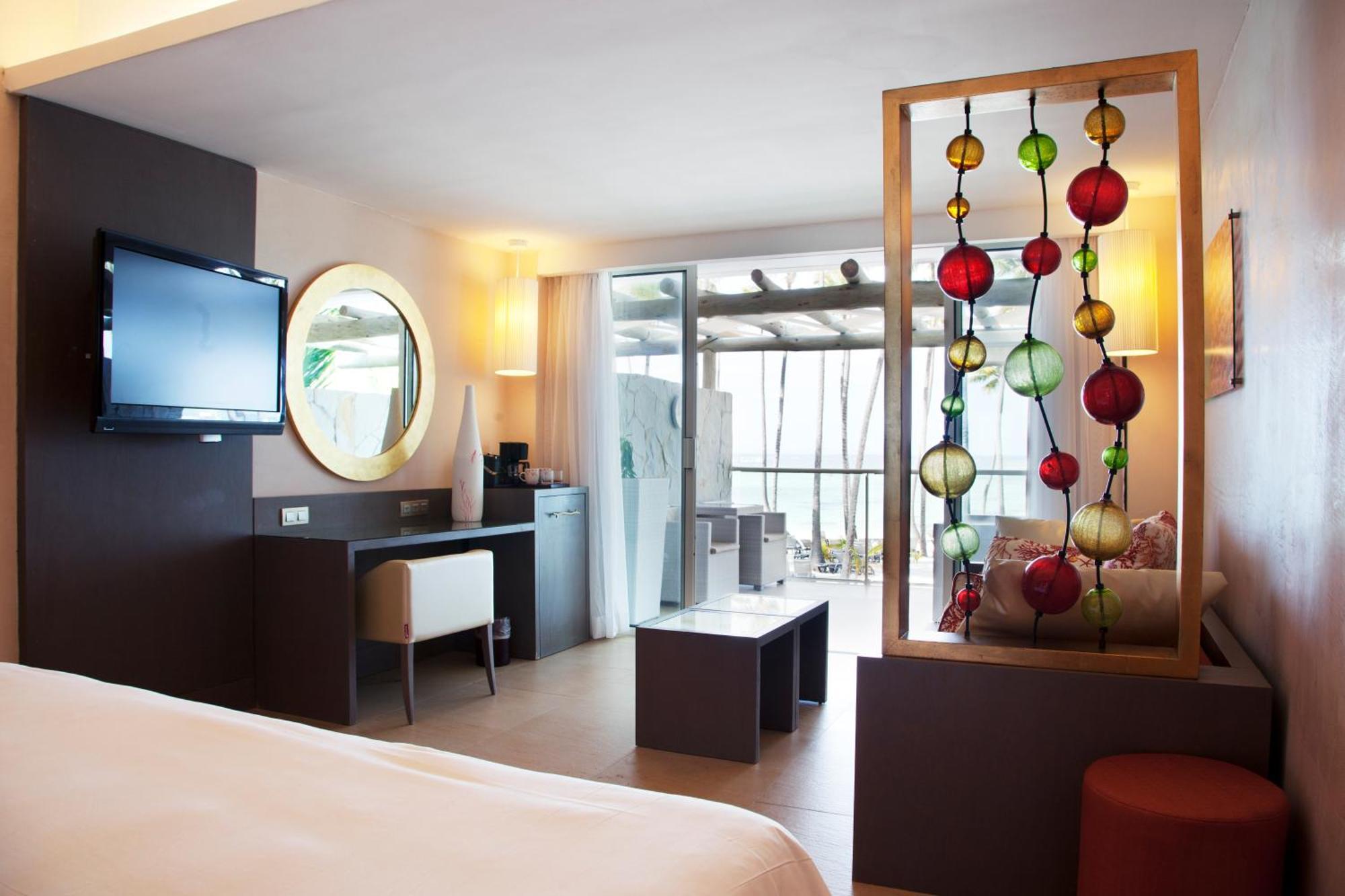 Junior Suite Oceanfront Premium Level