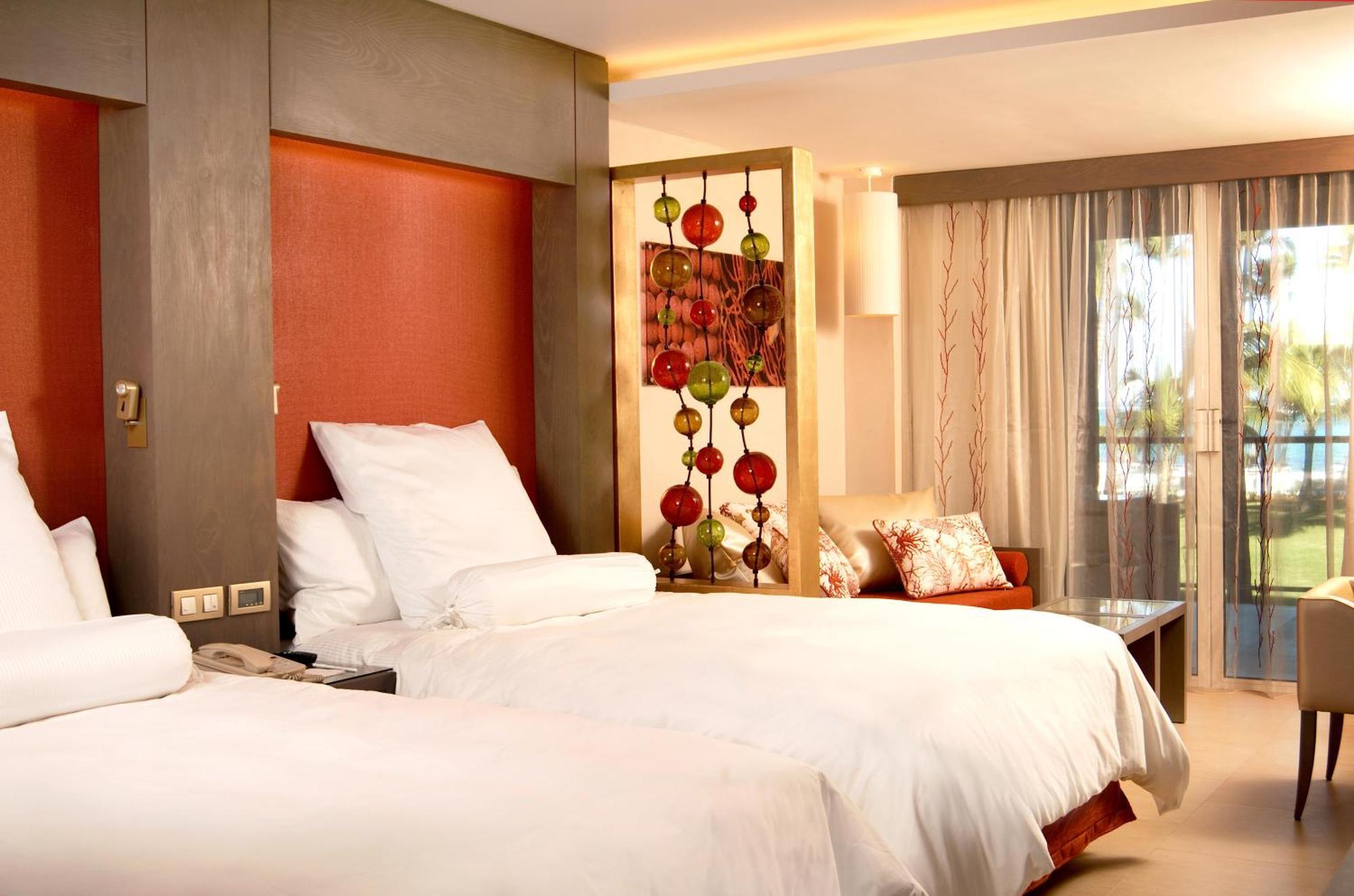 Junior Suite Oceanfront Premium Level
